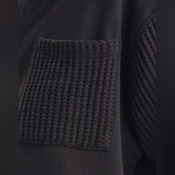 Mate The Label Organic Fleece and Waffle Cropped Half-Zip Sweatshirt Onyx Small - Picture 4 of 11